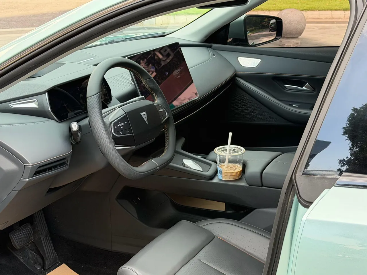 ChangAn Deepal 2022 SL03 1200 Range-extended Automatic Gear 3