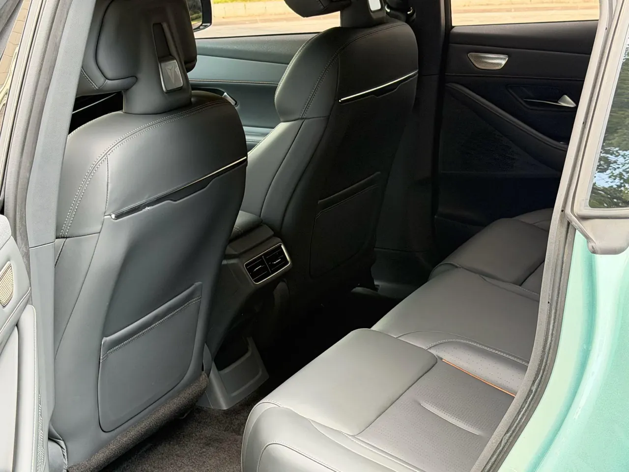 ChangAn Deepal 2022 SL03 1200 Range-extended Automatic Gear 4