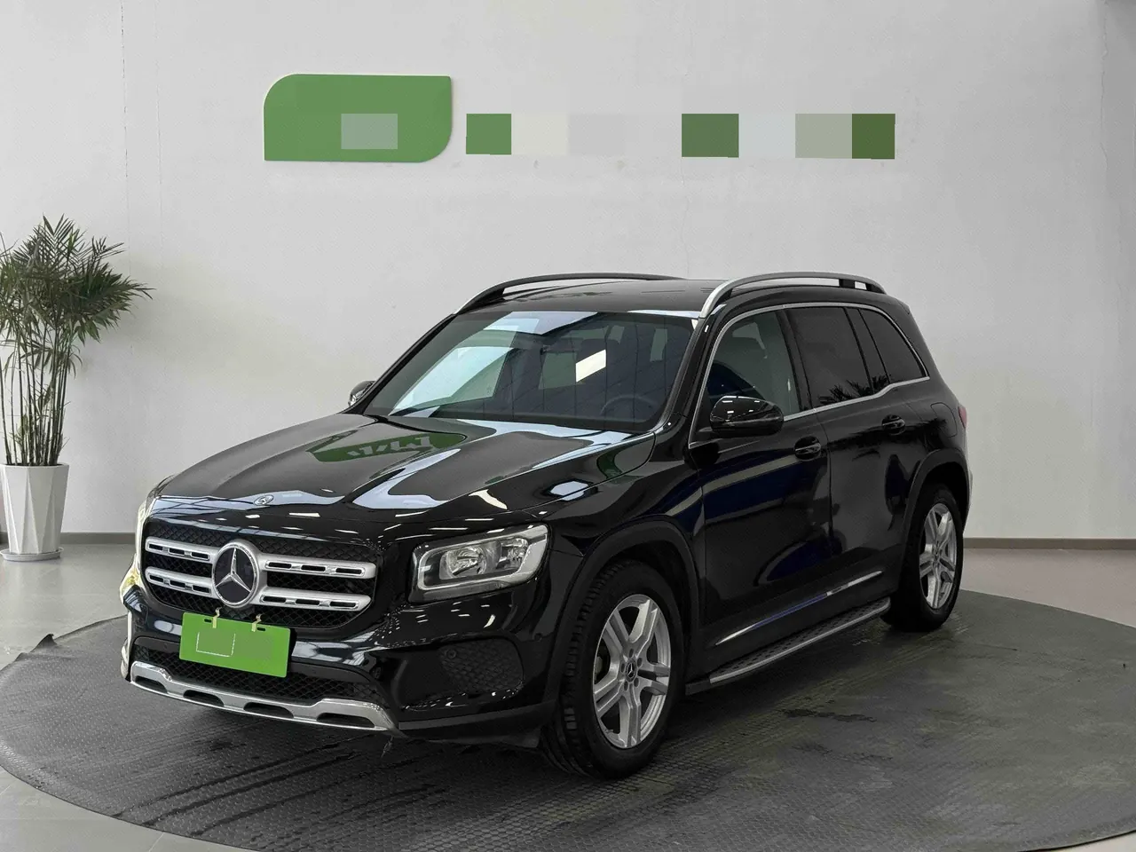 Mercedes Benz 2020 GLB 180 1.3T Dynamic Automatic - View 1
