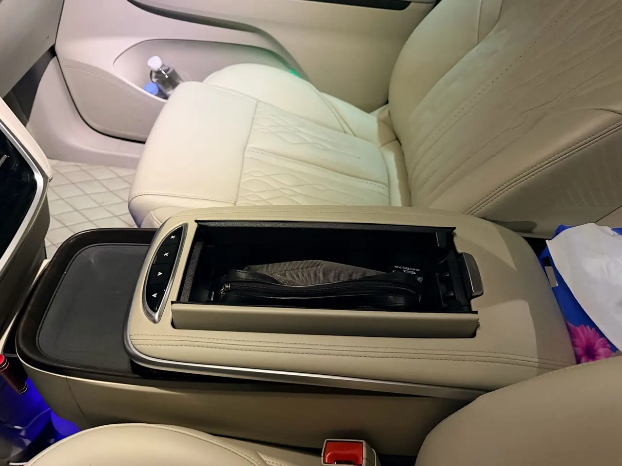 Buick 2020 GL8 ES Lu Zun 2.0T 653T Comfortable Automatic Gear 9
