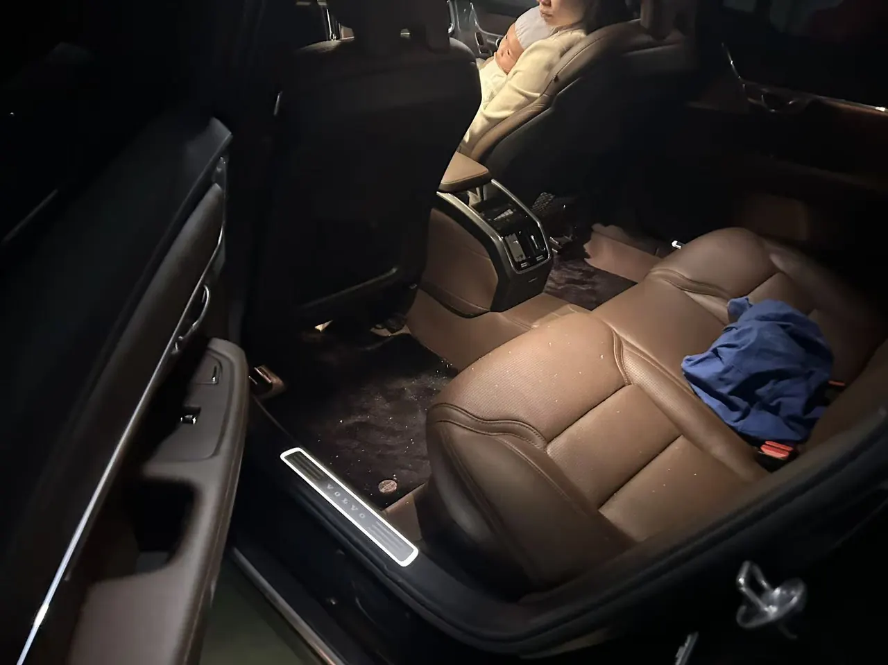 Volvo 2024 S90 48V 2.0T B5 Zhiya Deluxe Edition Automatic Gear 2