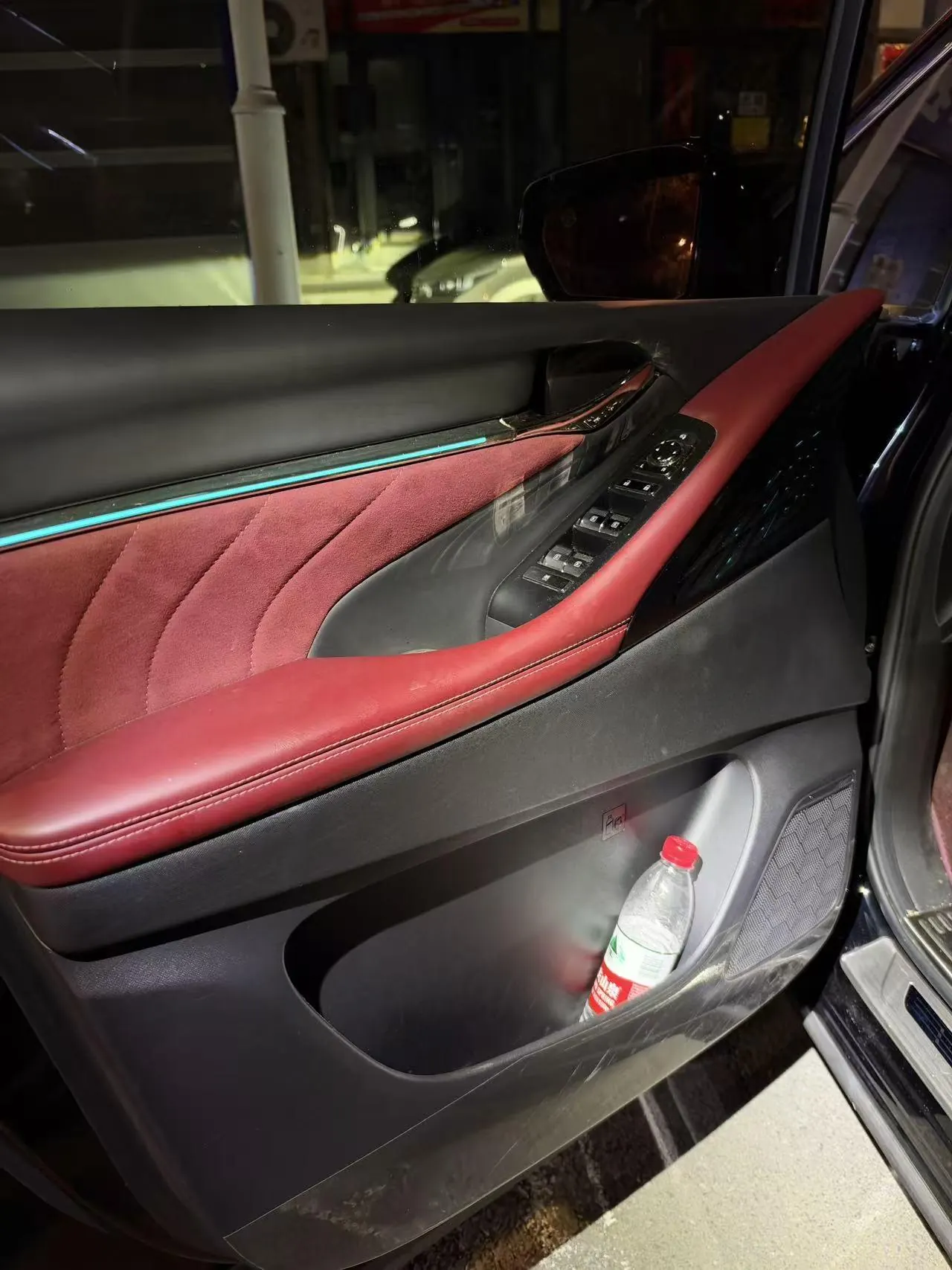 Trumpchi 2025 M8 Dual-Motor 2.0T Grandmaster Series Super Hybrid Automatic Transmission 4