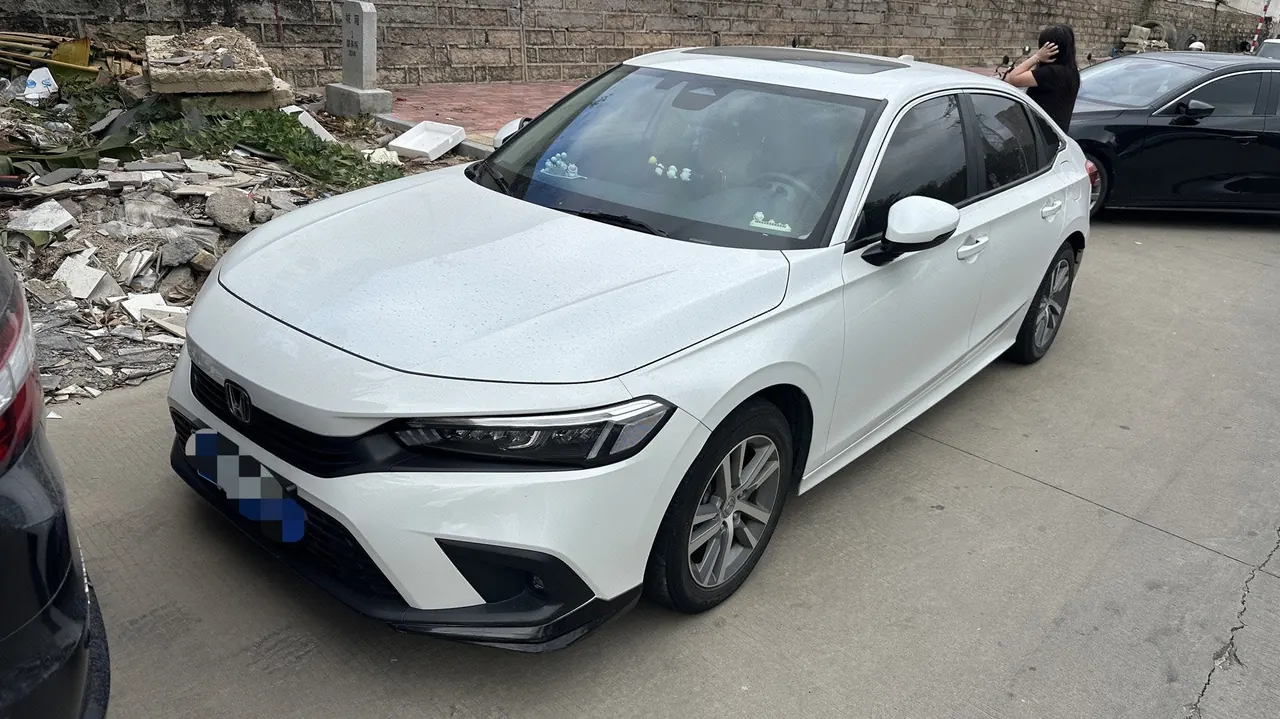 Honda 2023 Civic 1.5T CVT 240TURBO Sporty Edition Automatic - View 1