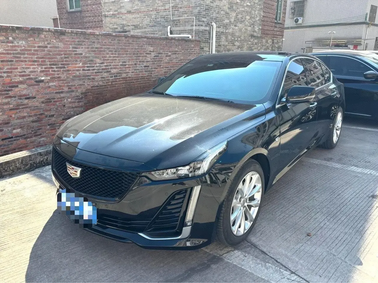 Cadillac 2023 CT5 2.0T 28T Luxury (Standard Edition) Automatic Gear - View 1
