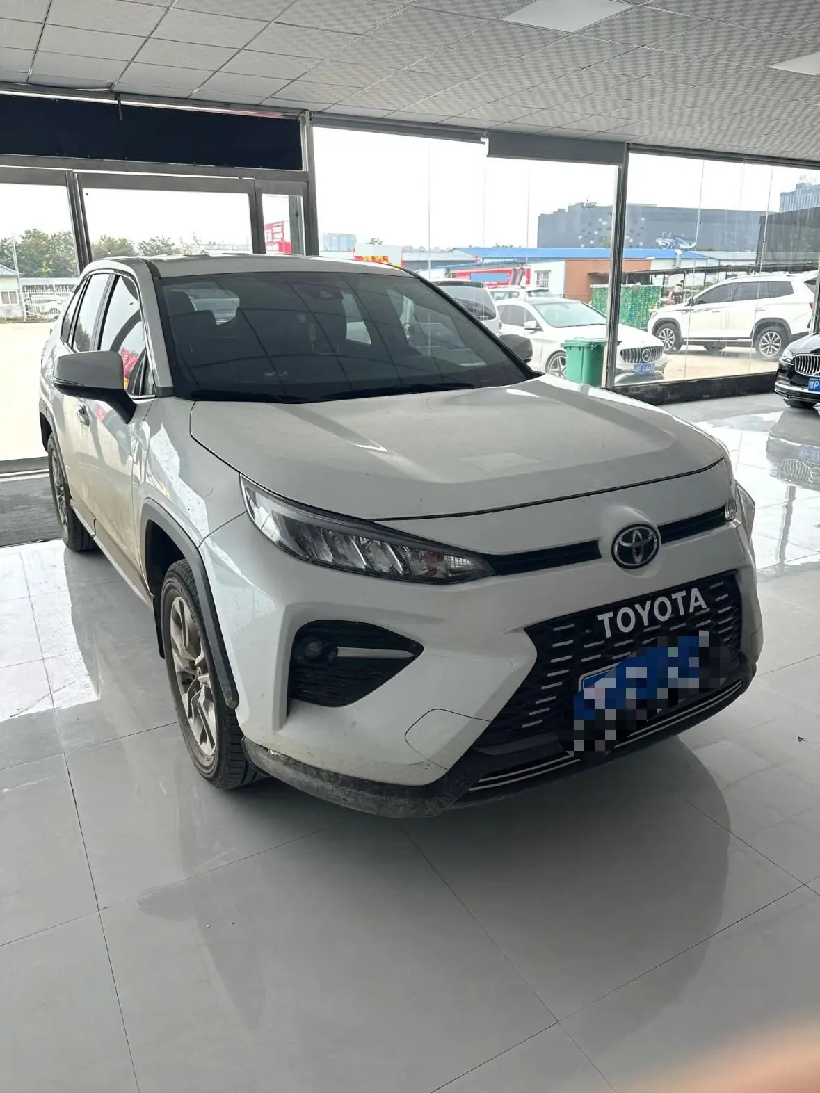 Toyota 2024 Wilanda 2.0 Stepless Two-Drive Leading Edition Automatic Gear 2