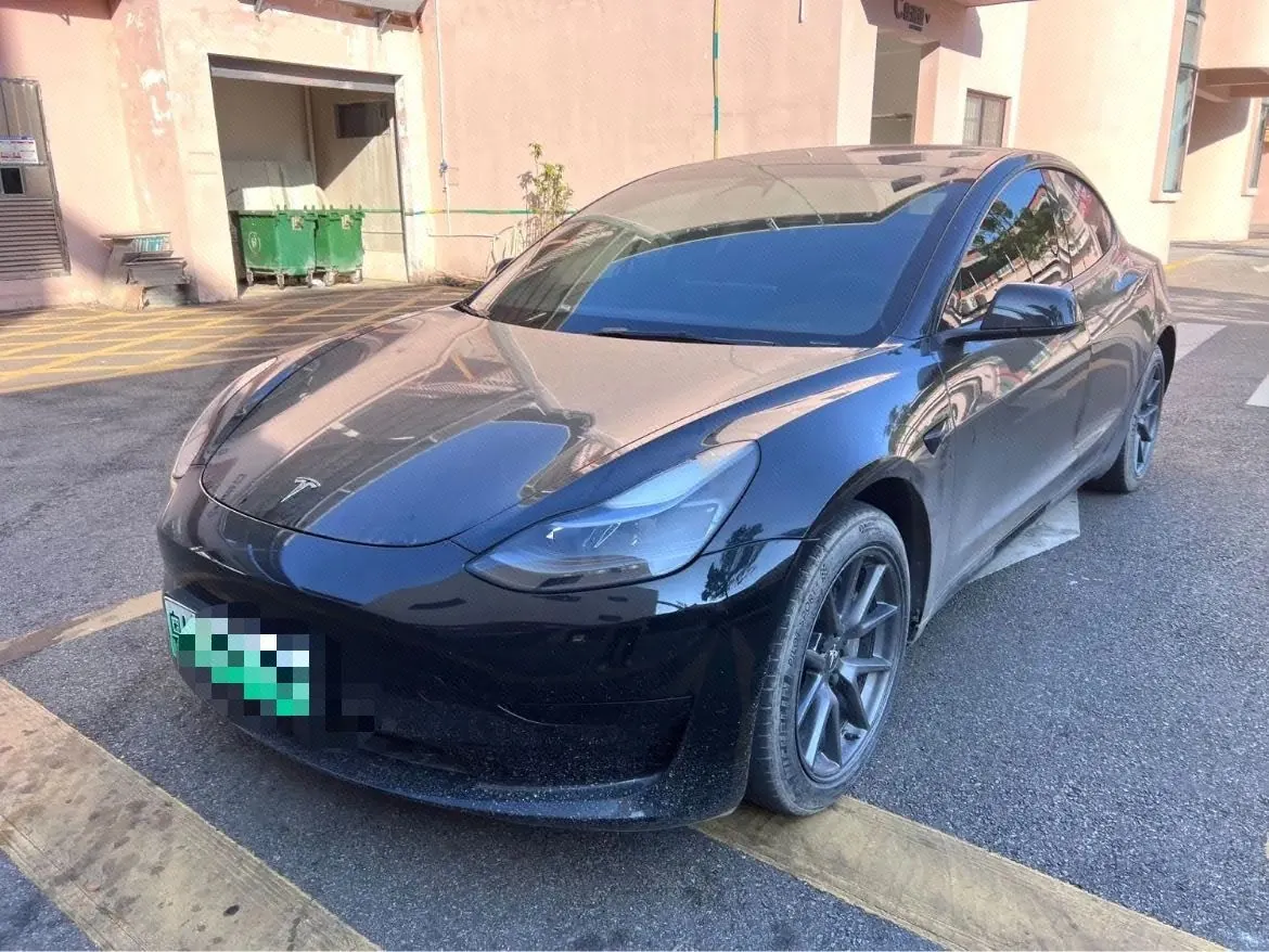 Tesla 2022 Model 3 rear-wheel drive version of automatic transmission - View 1
