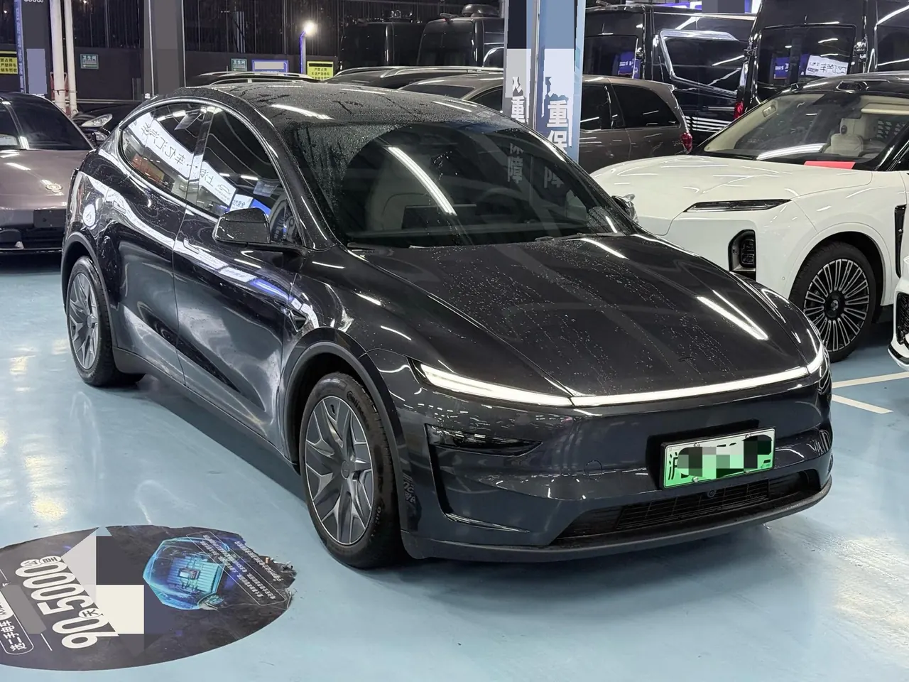 Tesla 2025 Model Y L Long Endurance All-Wheel Drive Automatic Transmission 2