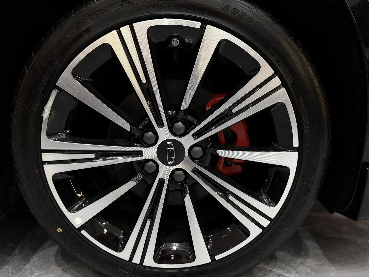 Geely 2026 Star Rui 1.5TD Oriental Obsidian Kunlun Edition Automatic Gear 17