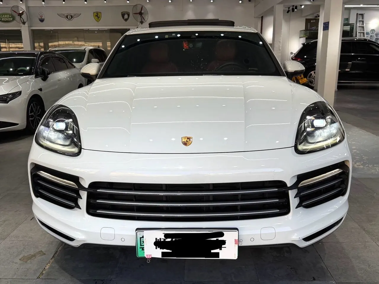 Porsche Cayenne New Energy (Imported) 2021 Cayenne Oil and Electric Hybrid 2.0T Automatic Gear 2