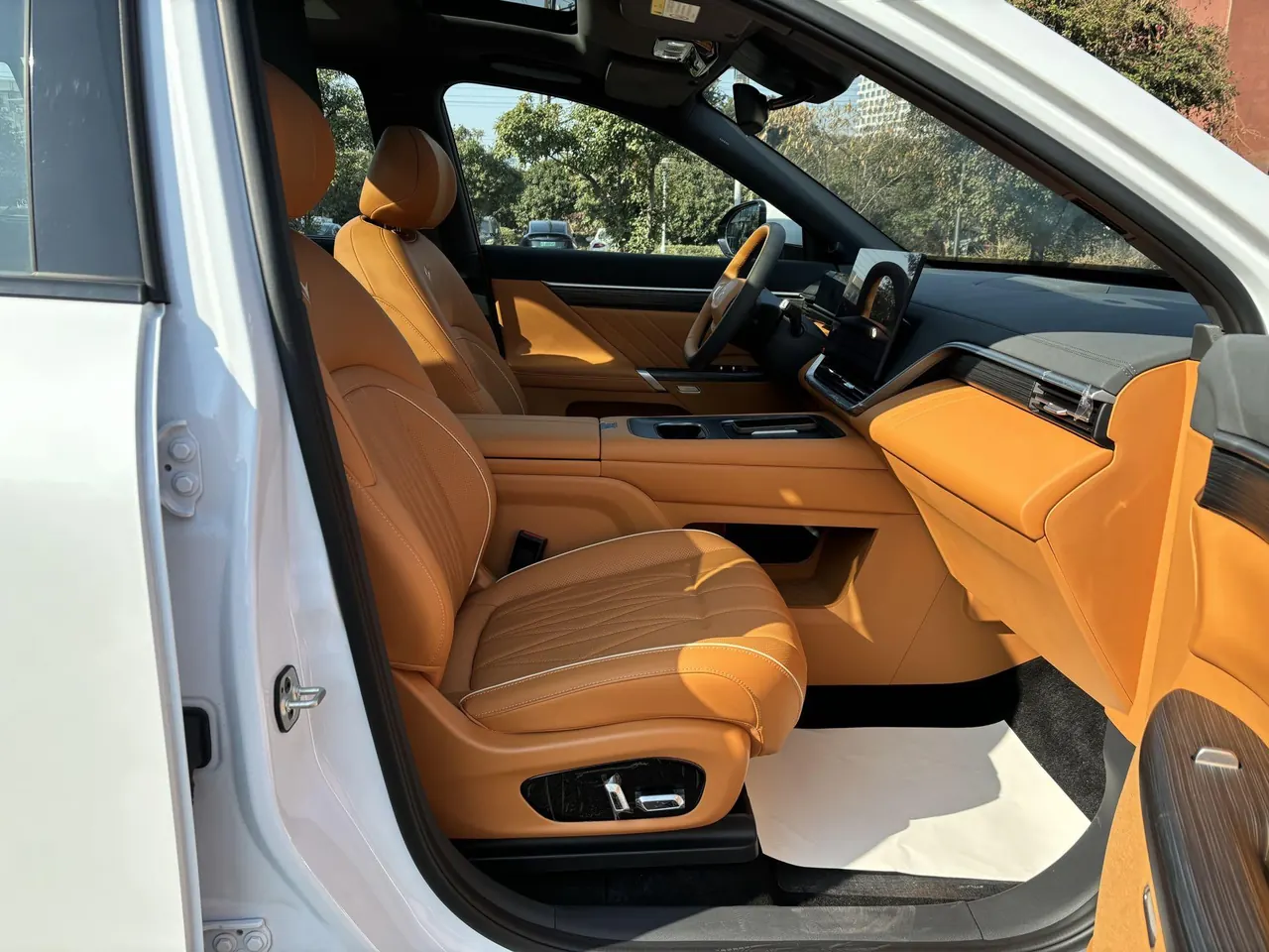 Yi Pai 2025 e π 008 210Ultra such as Yi Edition 5-seat automatic gear 11