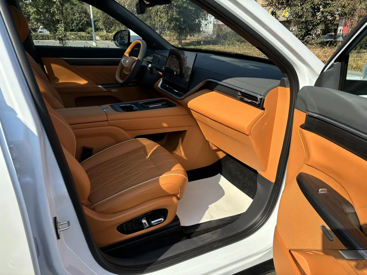 Yi Pai 2025 e π 008 210Ultra such as Yi Edition 5-seat automatic gear 12