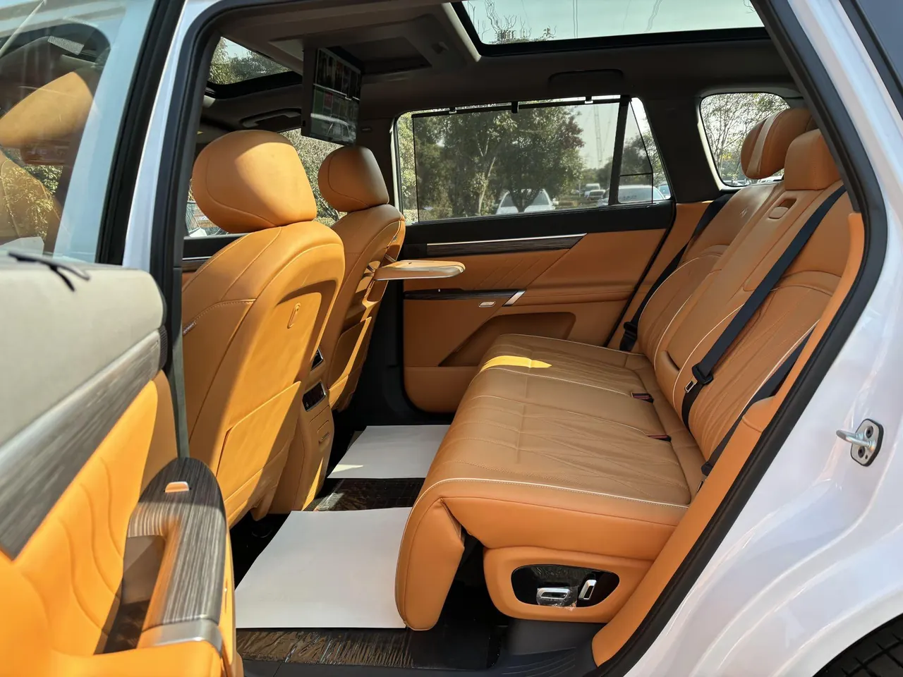 Yi Pai 2025 e π 008 210Ultra such as Yi Edition 5-seat automatic gear 9