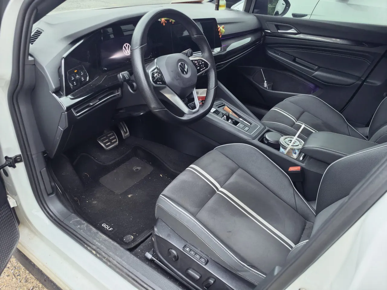 Volkswagen 2021 Golf 8 R-Line 1.4TSI 280TSI Automatic 2