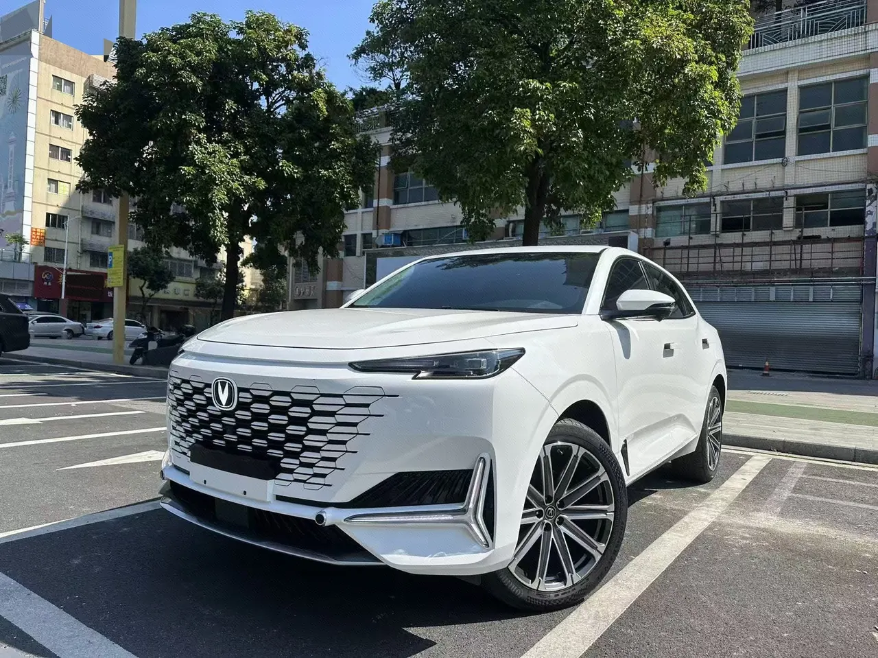 ChangAn 2021 UNI-K 2.0T Honorable Automatic - View 1