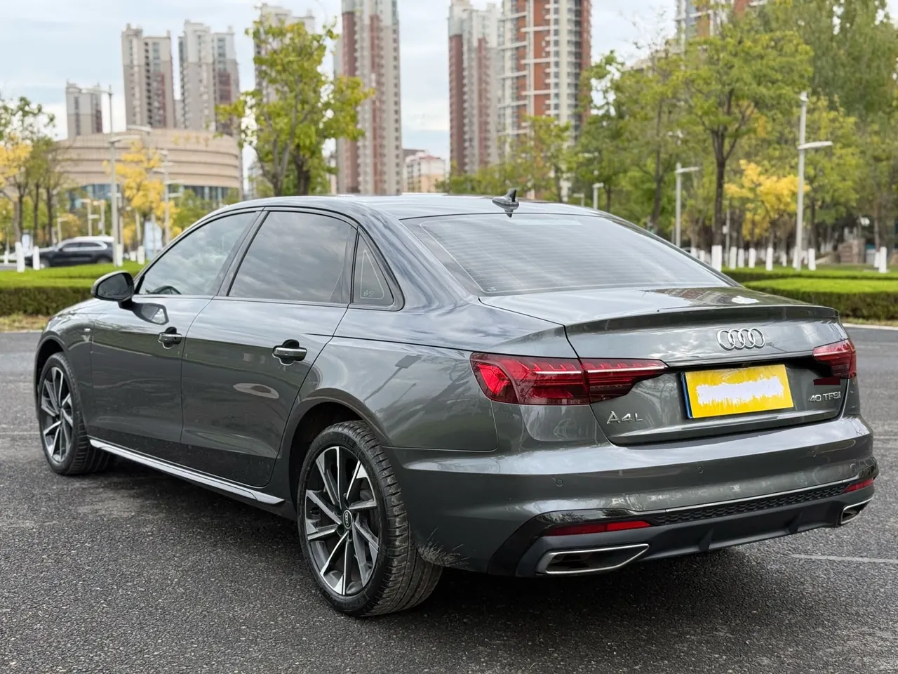 Audi 2023 A4L 2.0TFSI 40TFSI Deluxe Dynamic Automatic 4