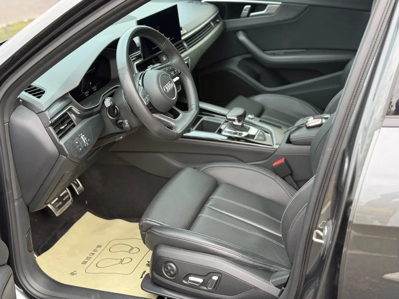 Audi 2023 A4L 2.0TFSI 40TFSI Deluxe Dynamic Automatic 6