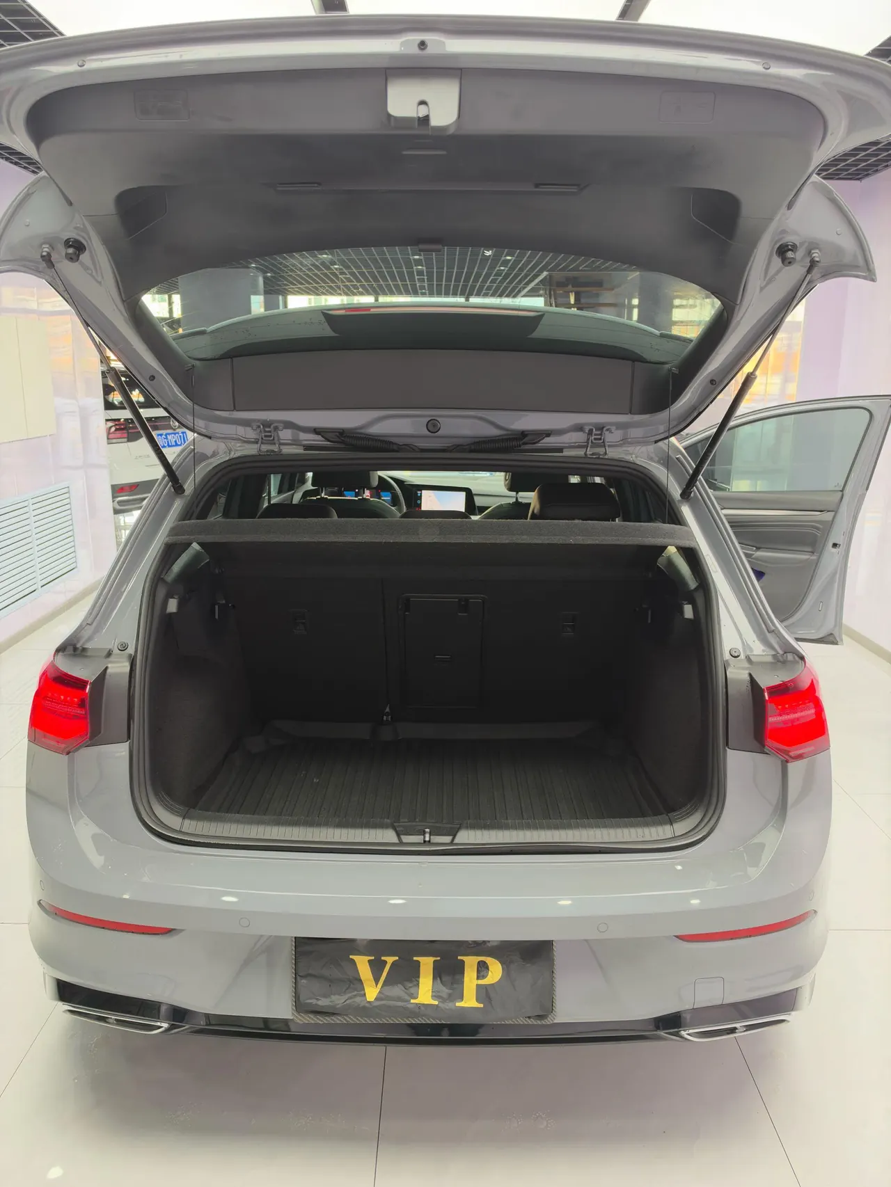 Volkswagen 2021 Golf 8 R-Line 1.4TSI 280TSI Automatic 14