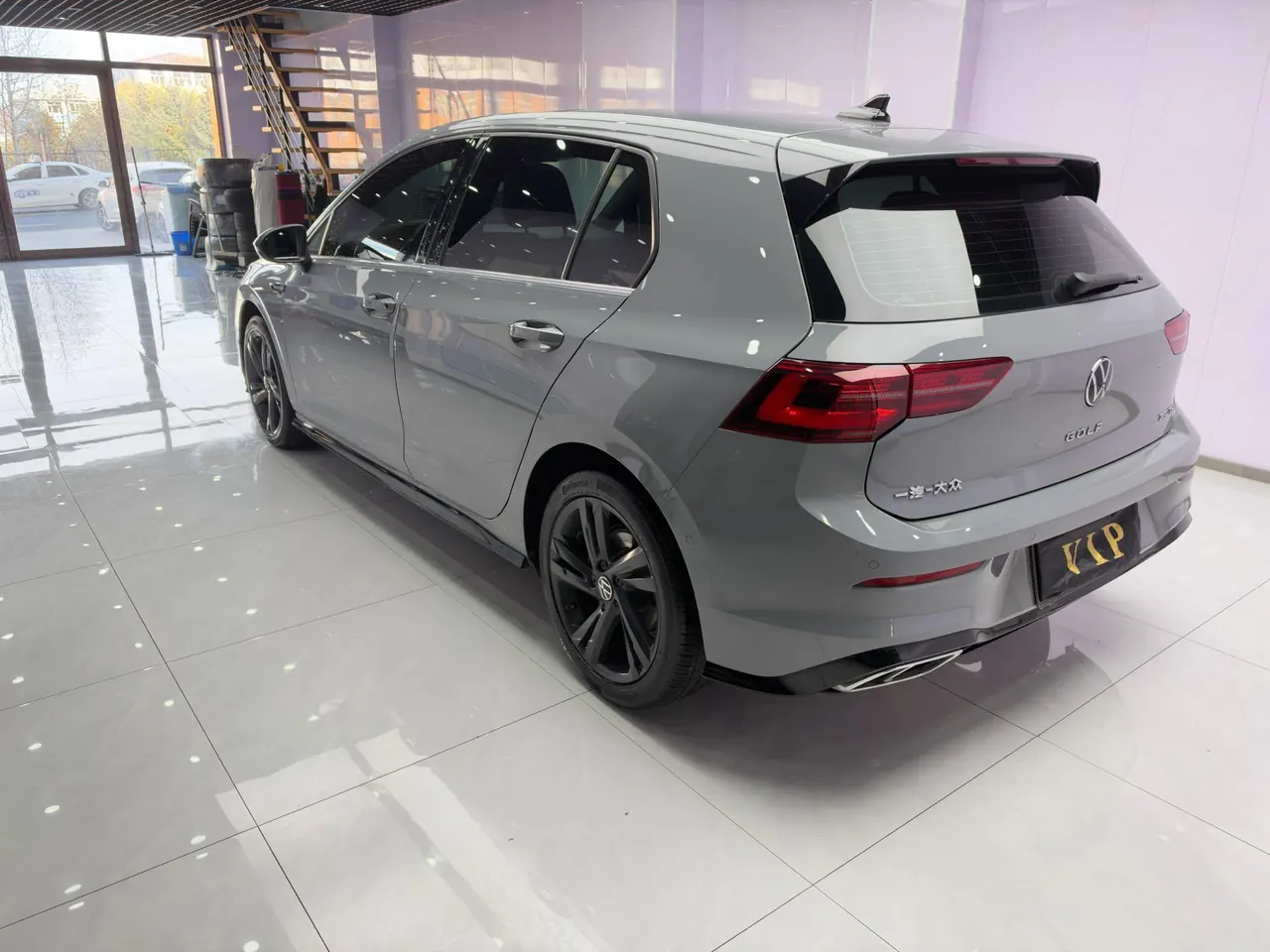 Volkswagen 2021 Golf 8 R-Line 1.4TSI 280TSI Automatic 5
