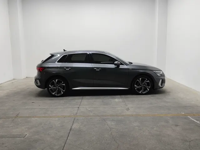 Audi 2021 A3 Sportback 1.4TFSI 35TFSI luxury sports automatic 2