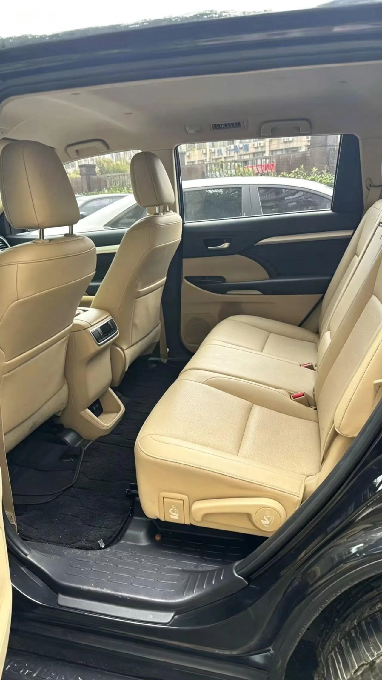 Toyota 2021 Highlander 2.0T Two-Drive Elite Edition 5-seat Automatic Gear 4