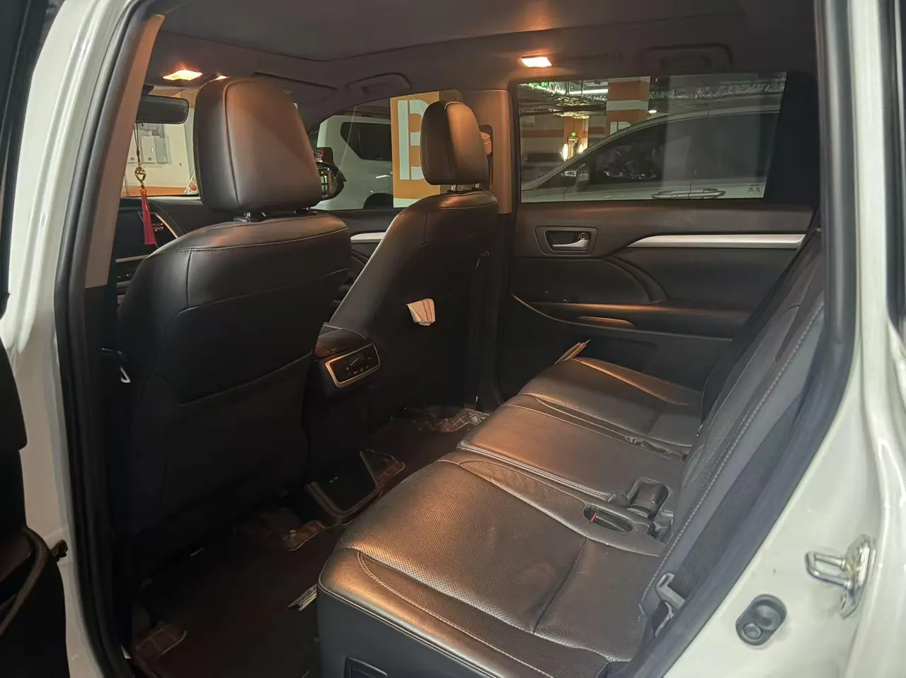 Toyota 2021 Highlander 2.0T 4-wheel drive deluxe 7-seat automatic gear 2