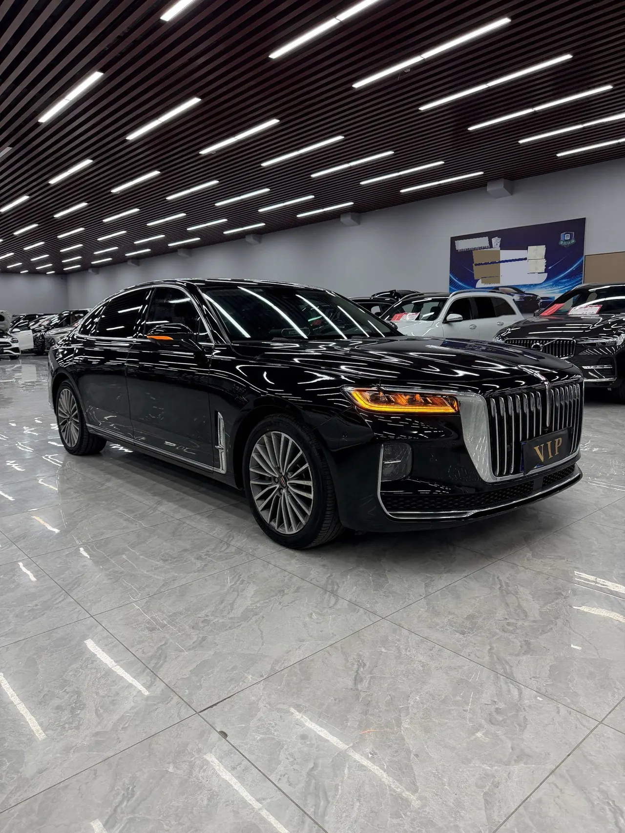 HongQi 2020 H9 48V 2.0T Zhilian Qi Chang Edition Automatic Gear 2