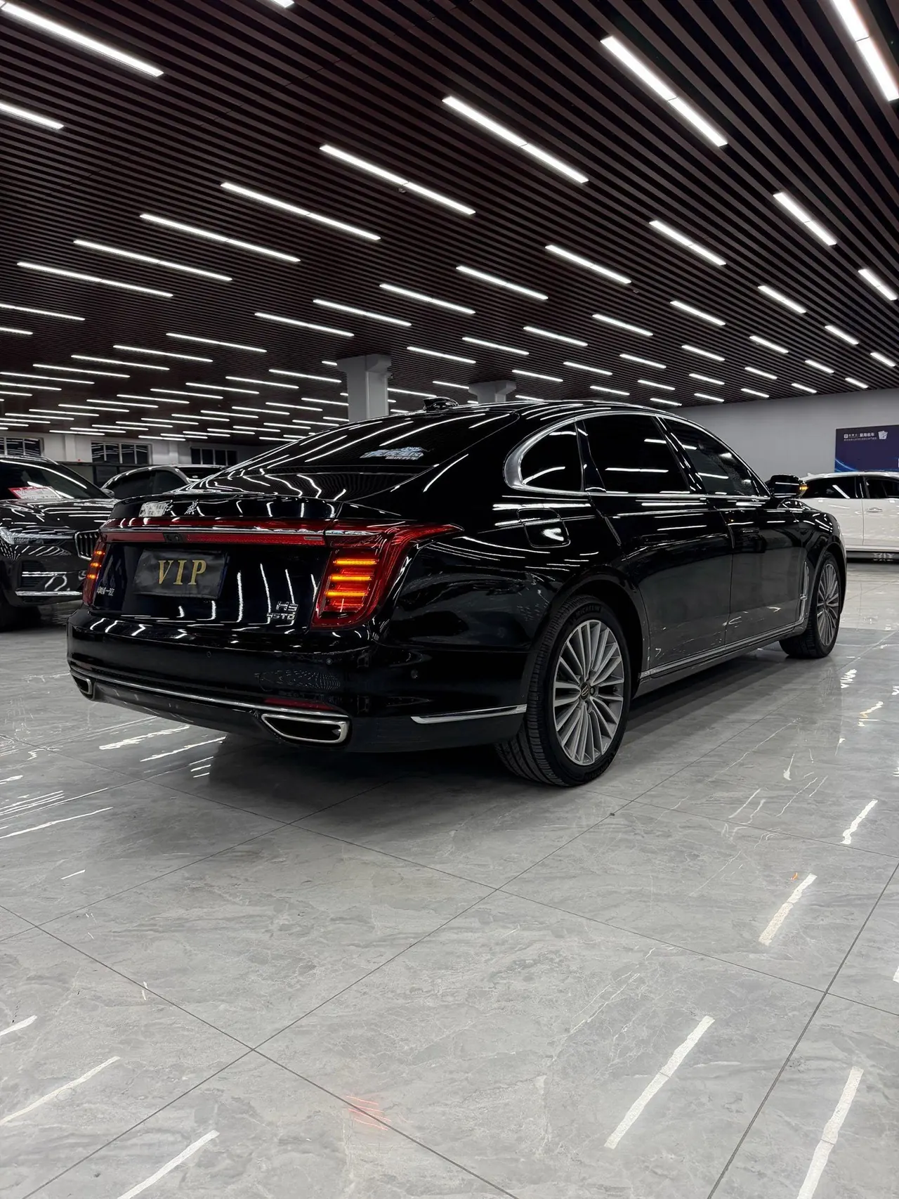 HongQi 2020 H9 48V 2.0T Zhilian Qi Chang Edition Automatic Gear 9