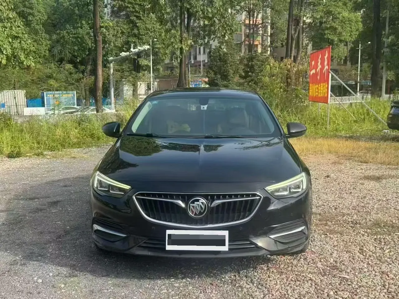 Buick 2020 Regal 1.5T 552T Luxury Automatic Gear 2