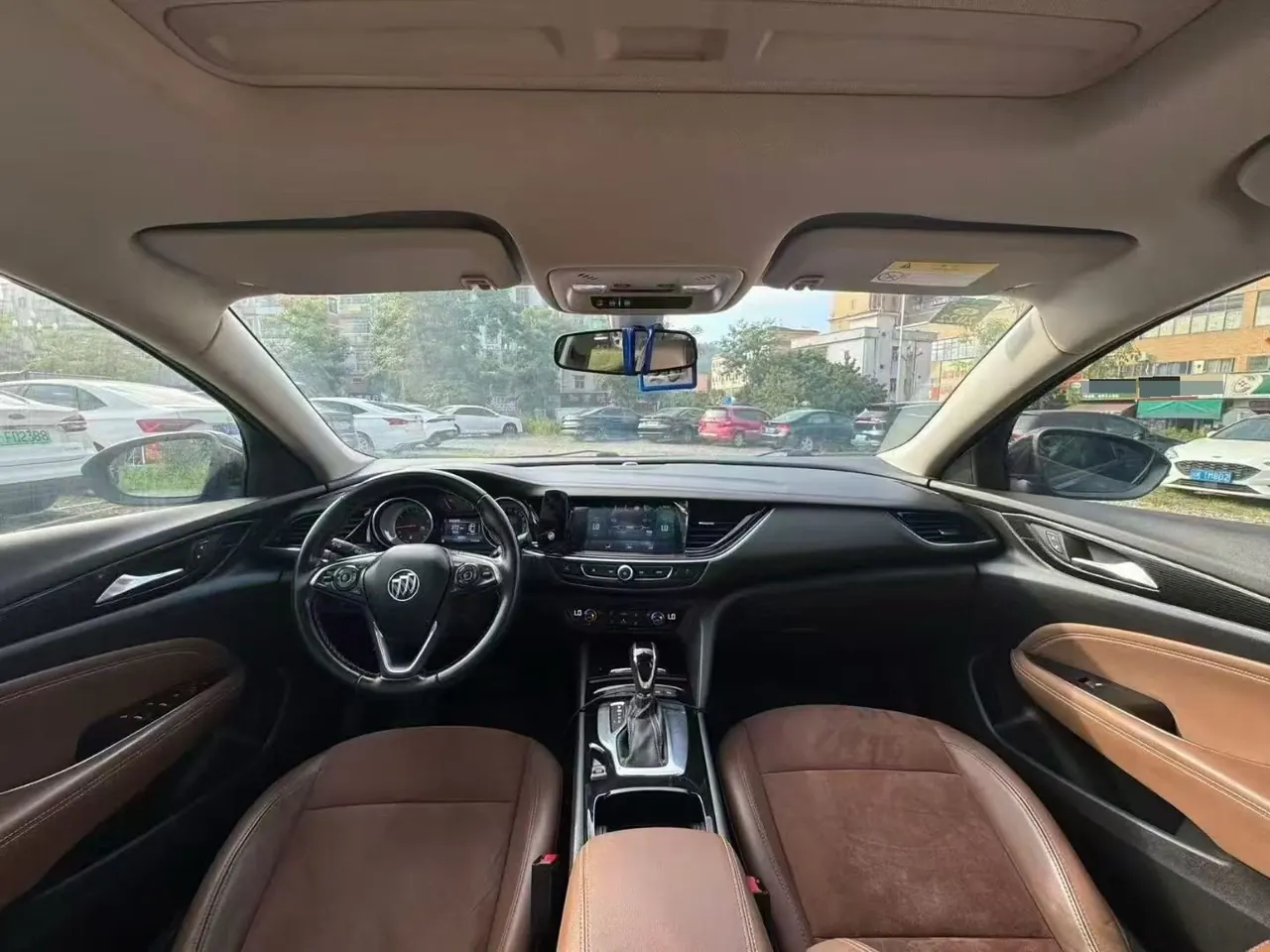 Buick 2020 Regal 1.5T 552T Luxury Automatic Gear 5