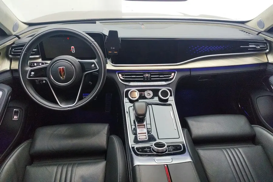 HongQi 2020 H9 3.0T Zhilian Flag Collar Four-seat Automatic Gear 4