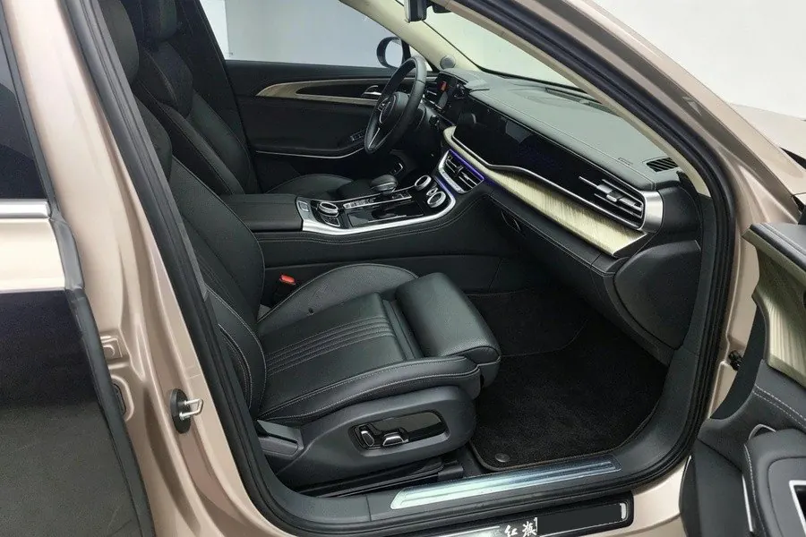 HongQi 2020 H9 3.0T Zhilian Flag Collar Four-seat Automatic Gear 5