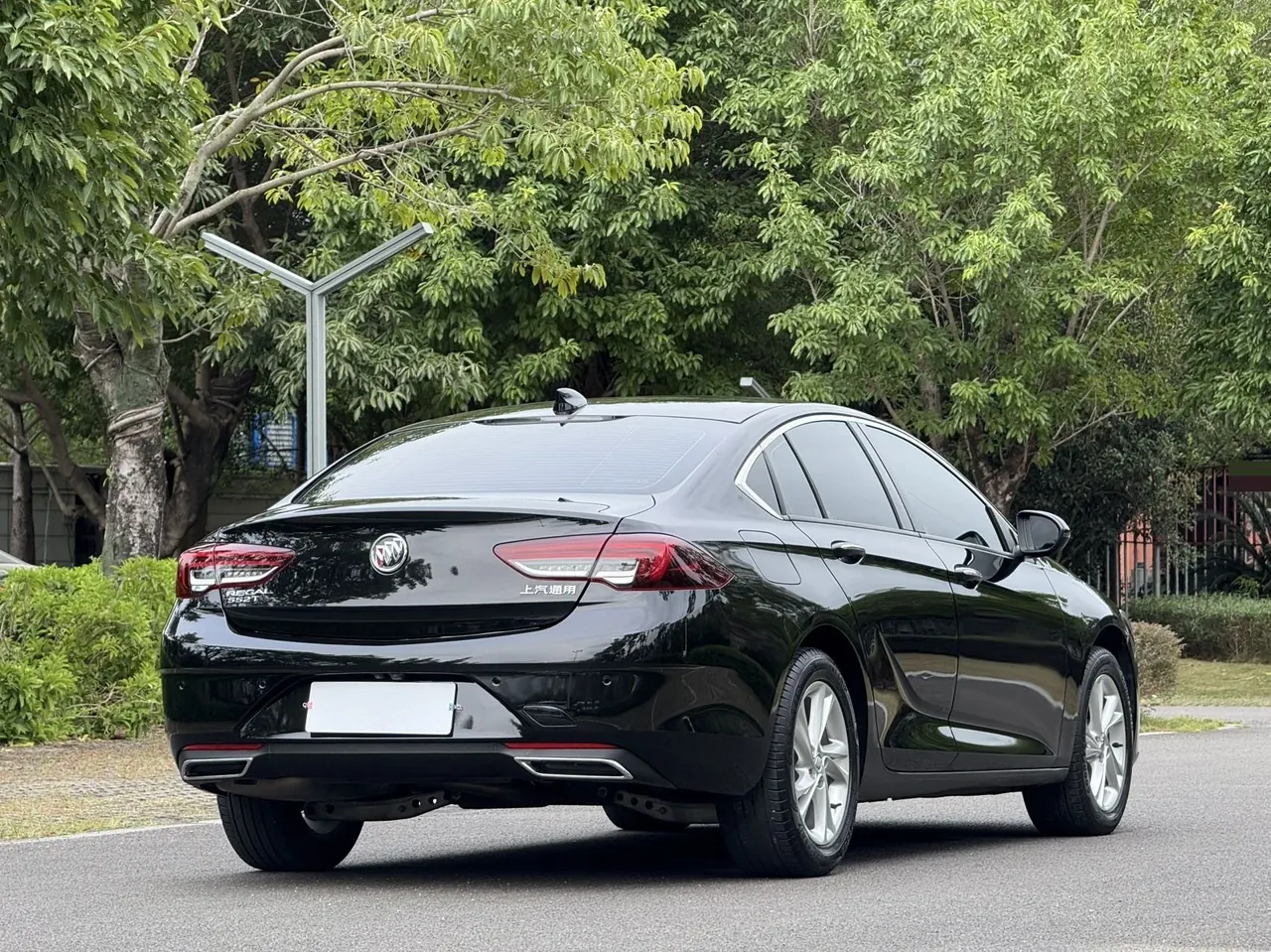Buick 2020 Regal 1.5T 552T Luxury Automatic Gear 6