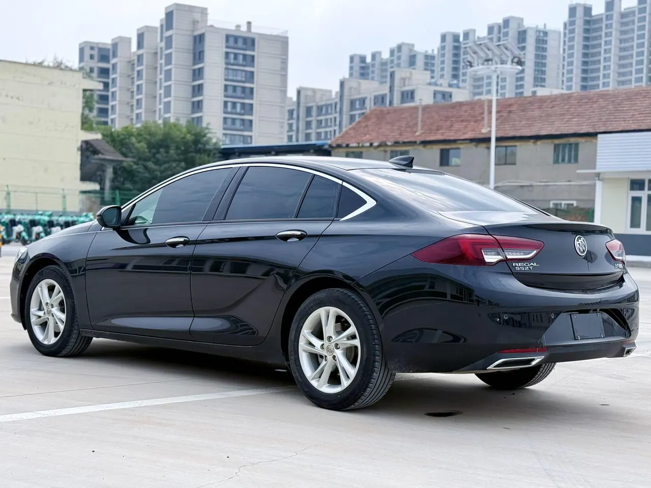 Buick 2022 Regal 1.5T 552T Smart Automatic Gear 5