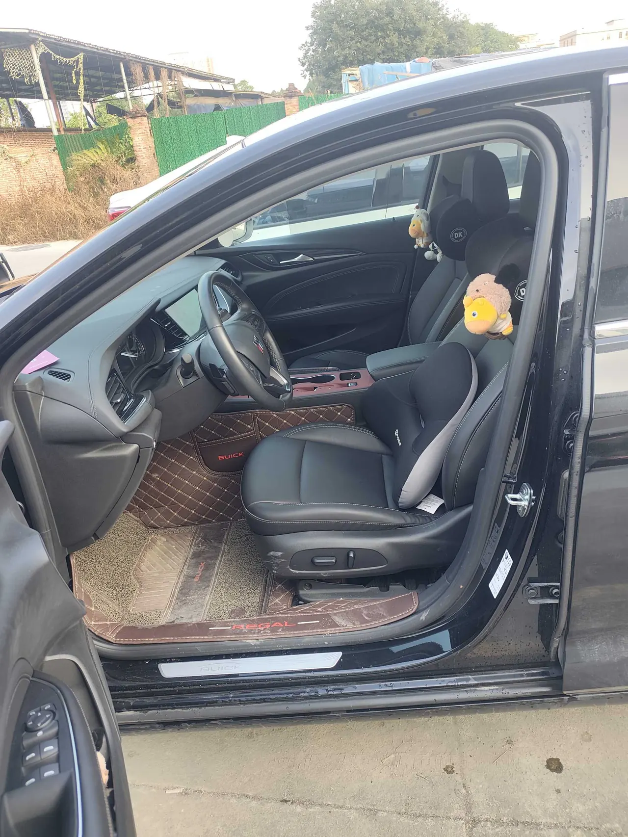 Buick 2025 Regal 1.5T 25T Super Edition Automatic Gear 2