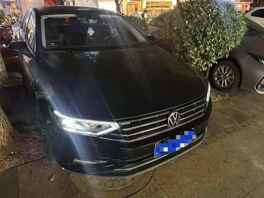 Volkswagen 2020 Magotan 2.0TSI 330TSI luxury automatic transmission 4