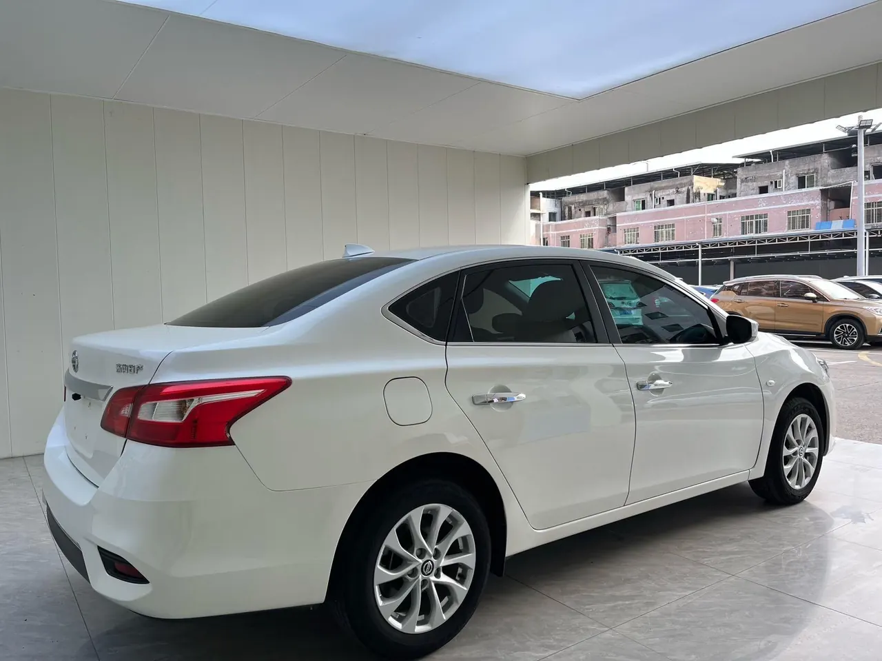 Nissan 2024 Sylphy Classic 1.6 Stepless XV Premium Edition Automatic Gear 9