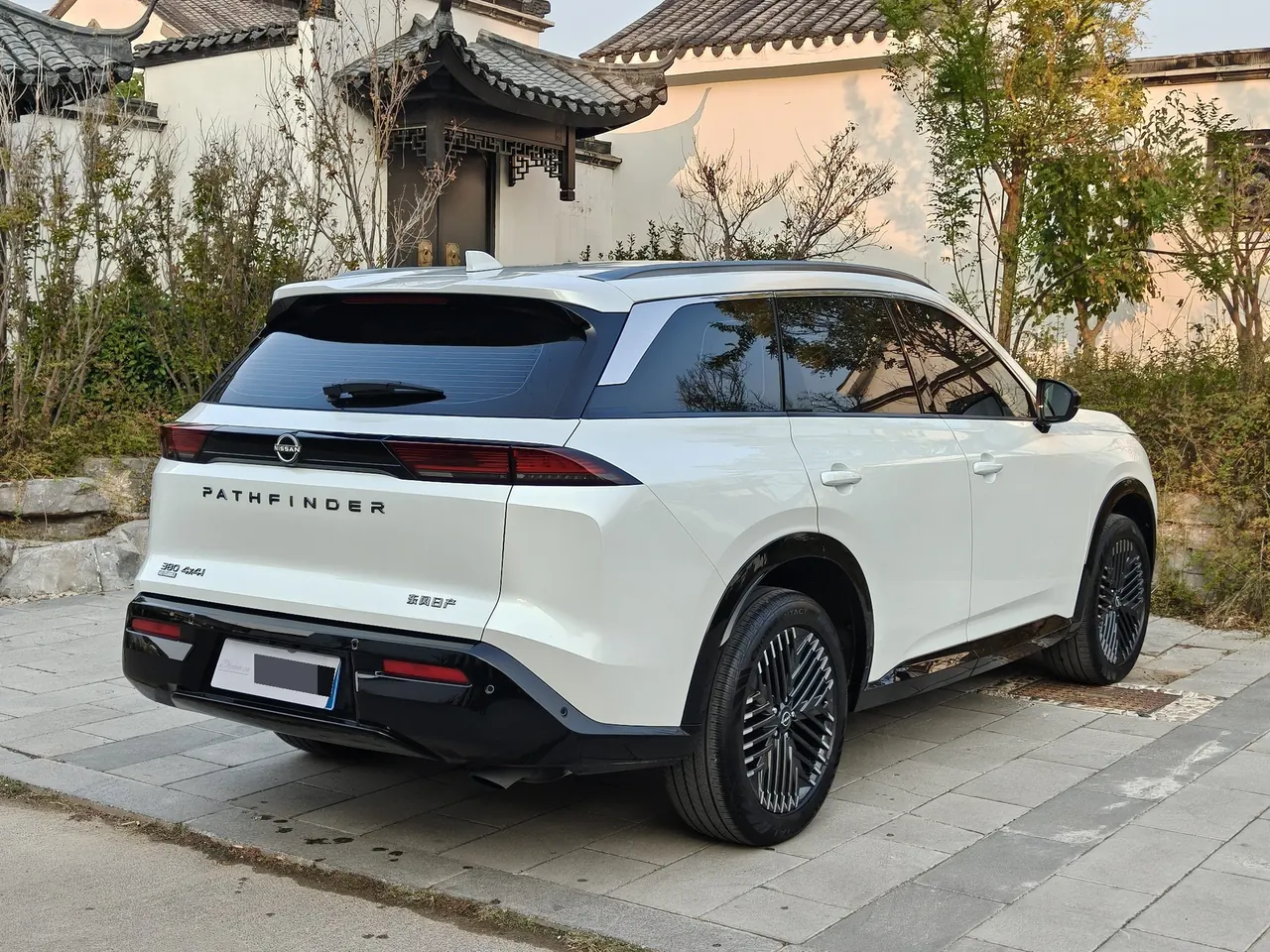 Nissan 2024 Land Exploration 2.0T 380VC-TURBO Four-wheel Drive Intelligent Driving Edition 6-seat Automatic Gear 7