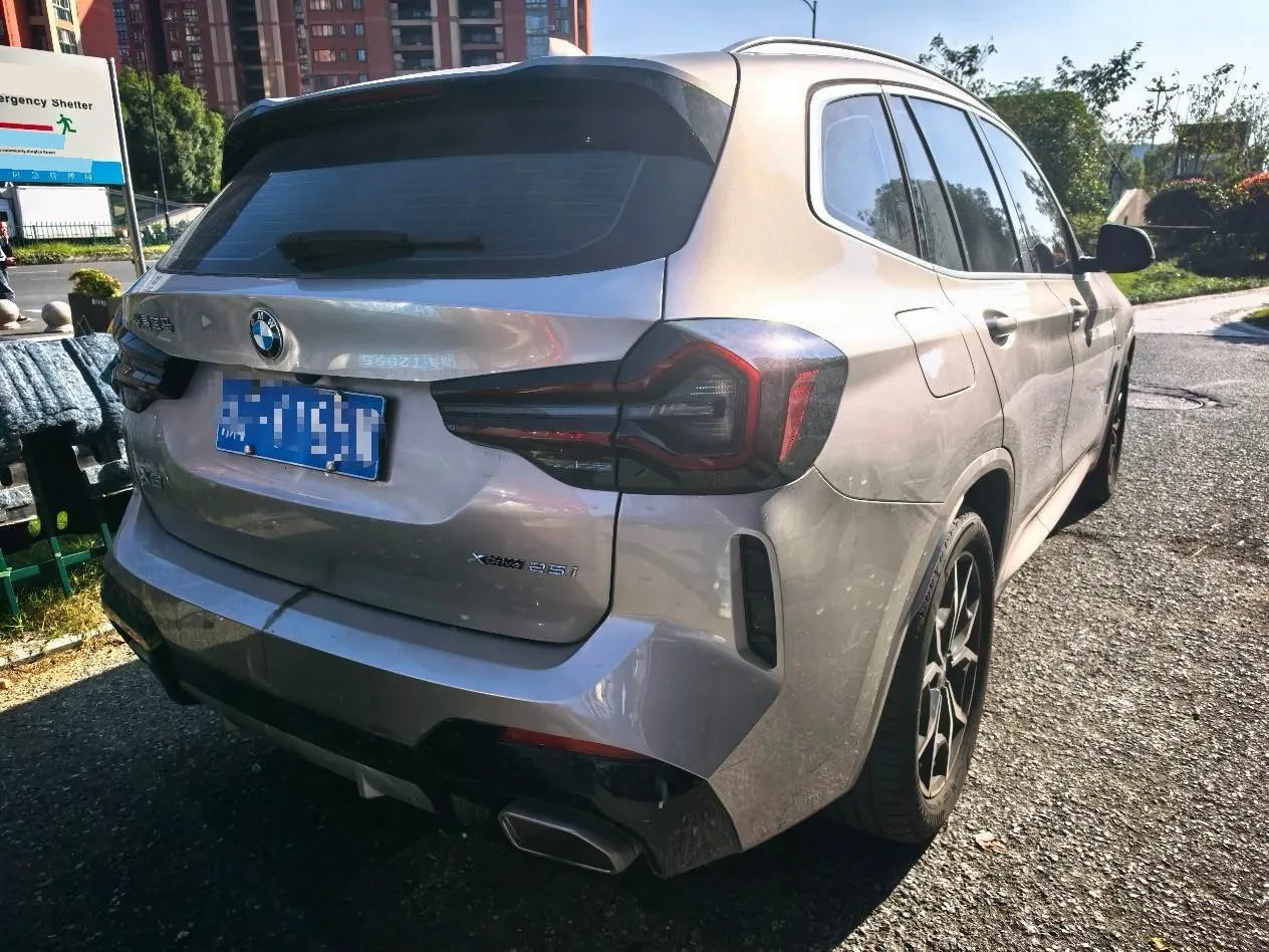 BMW 2023 X3 xDrive25i 2.0T M sports suit automatic gear 3