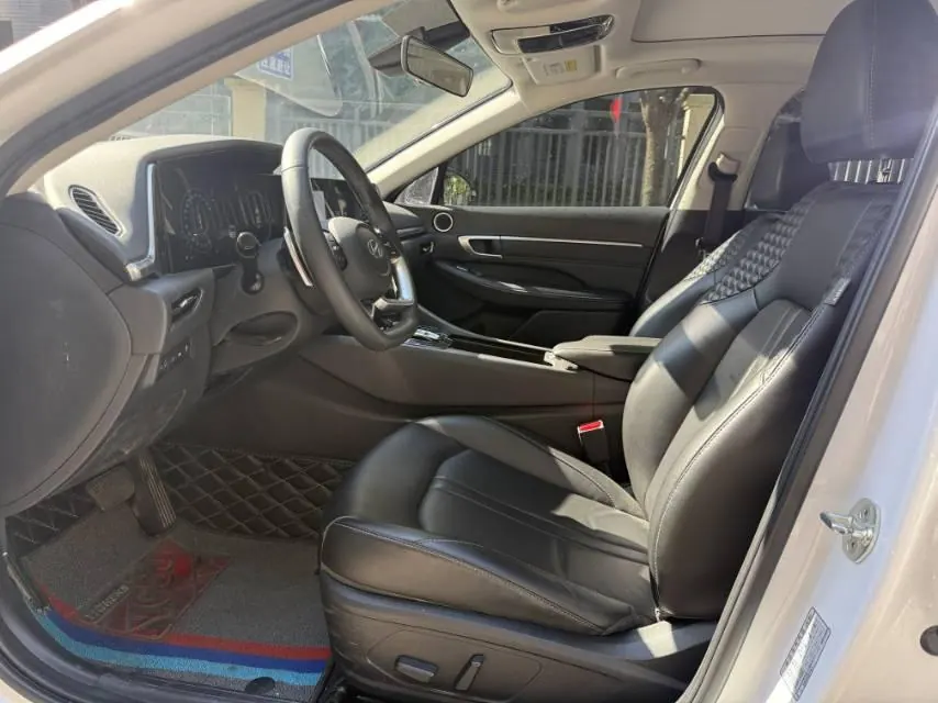 Hyundai 2020 10th Generation Sonata 1.5TGDi 270TGDi GLS Elite Edition Automatic Gear 4