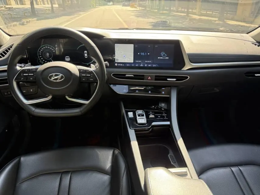 Hyundai 2020 10th Generation Sonata 1.5TGDi 270TGDi GLS Elite Edition Automatic Gear 5