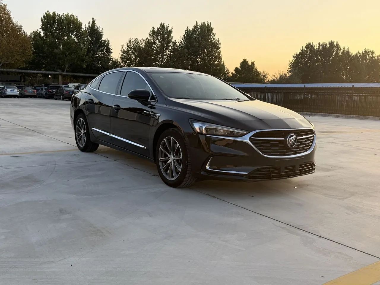 Buick 2020 LaCrosse 2.0T 652T Elite Automatic 3