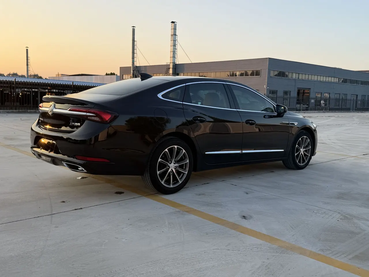 Buick 2020 LaCrosse 2.0T 652T Elite Automatic 4