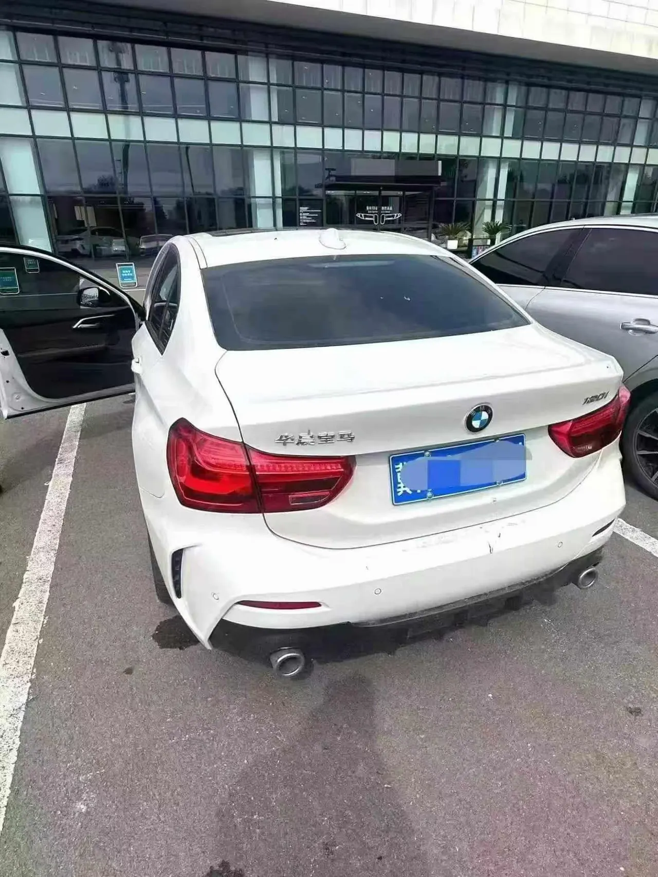 BMW 1 Series 2020 120i 1.5T M Sports Suit Automatic Gear 2
