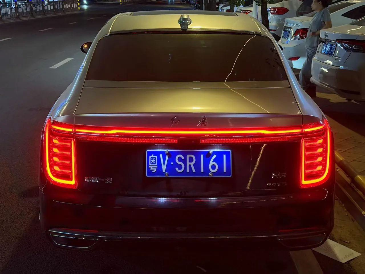 HongQi 2020 H9 3.0T Zhilian Qi Chang Edition Automatic Gear 6