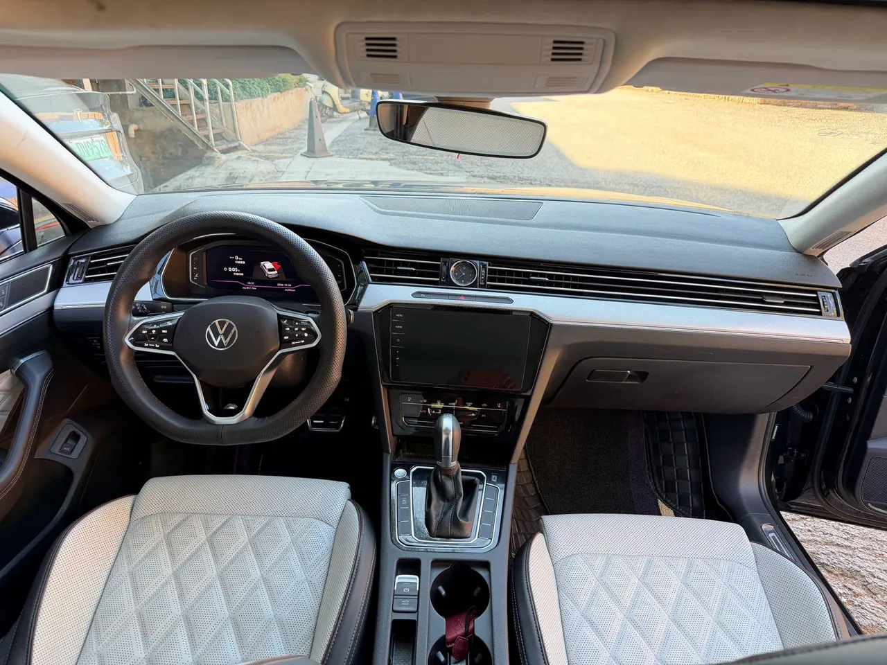 Volkswagen 2024 Magotan 2.0TSI 330TSI 2 million luxury automatic gear 4