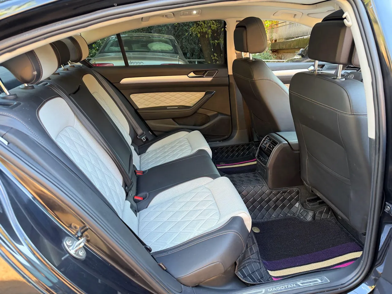 Volkswagen 2024 Magotan 2.0TSI 330TSI 2 million luxury automatic gear 5