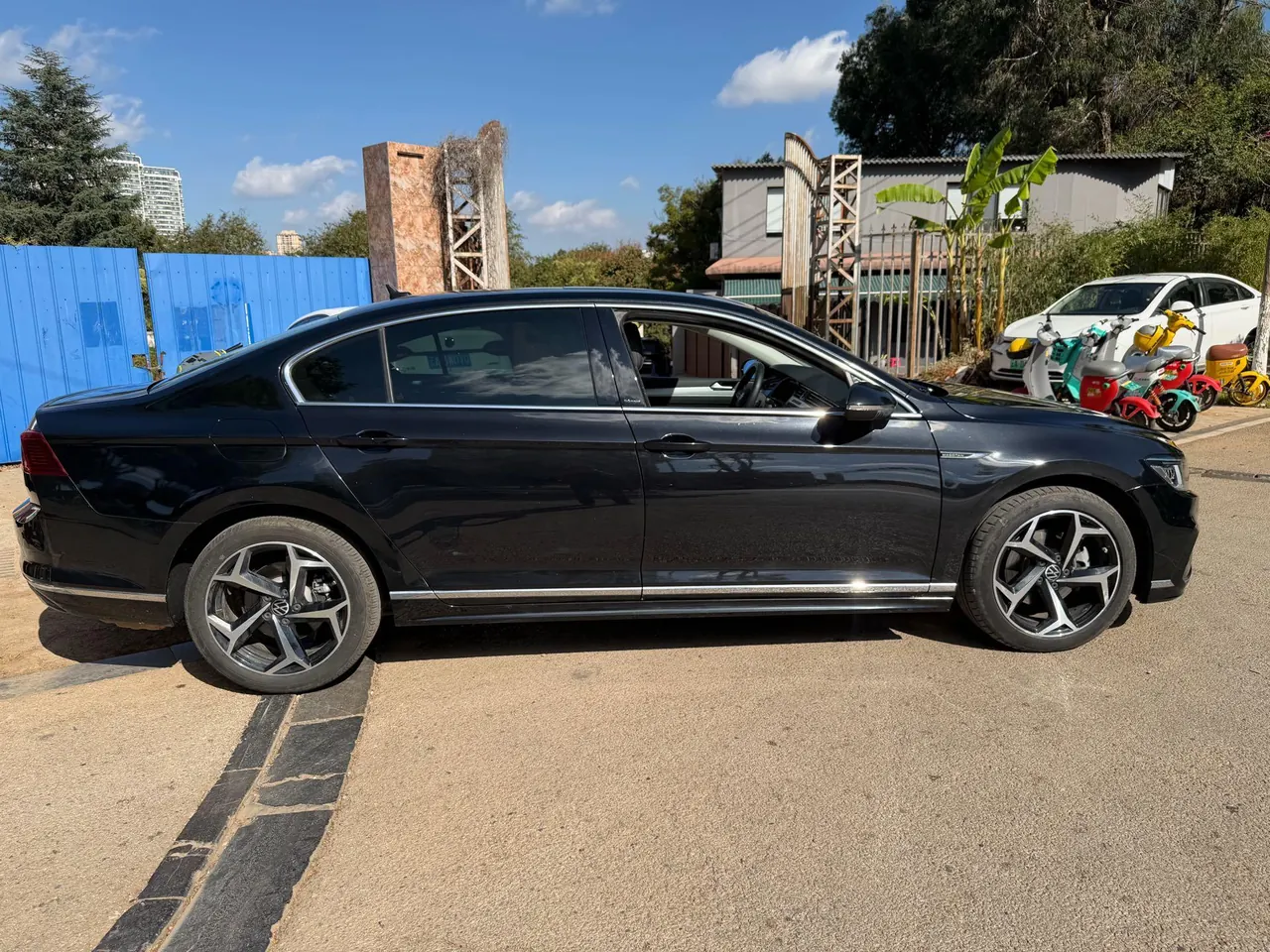 Volkswagen 2024 Magotan 2.0TSI 330TSI 2 million luxury automatic gear 8