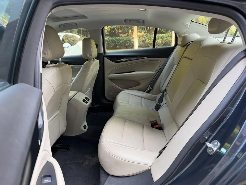 Buick 2020 Regal 1.5T 552T Elite Automatic Gear 9