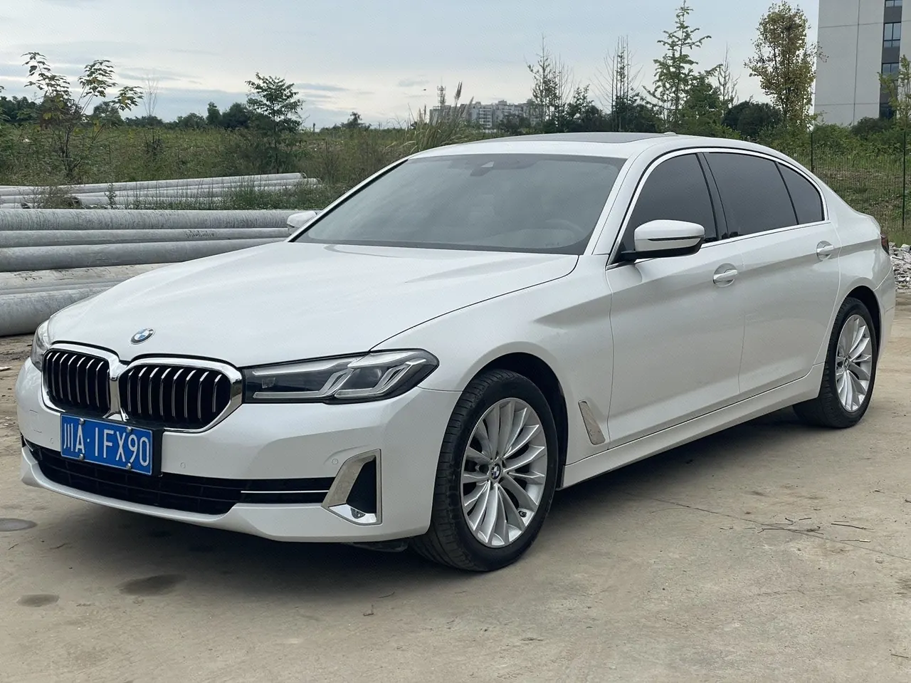 BMW 5 Series 2022 525Li 2.0T Luxury Suit (Change 2) Automatic Gear - View 1
