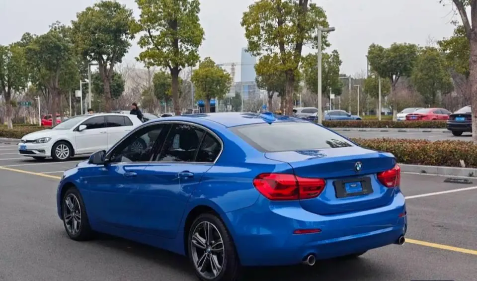 BMW 1 Series 2020 120i 1.5T Fashion Automatic 2